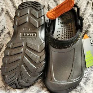 NWT Genuine CROCS Sandals Shoes Unisex Men 7 Women 9 Cross Trail Black Orange CROCS  main image 2